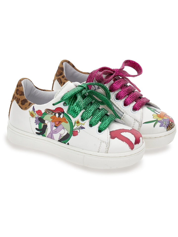 Sneakers bianche con stampa multicolor