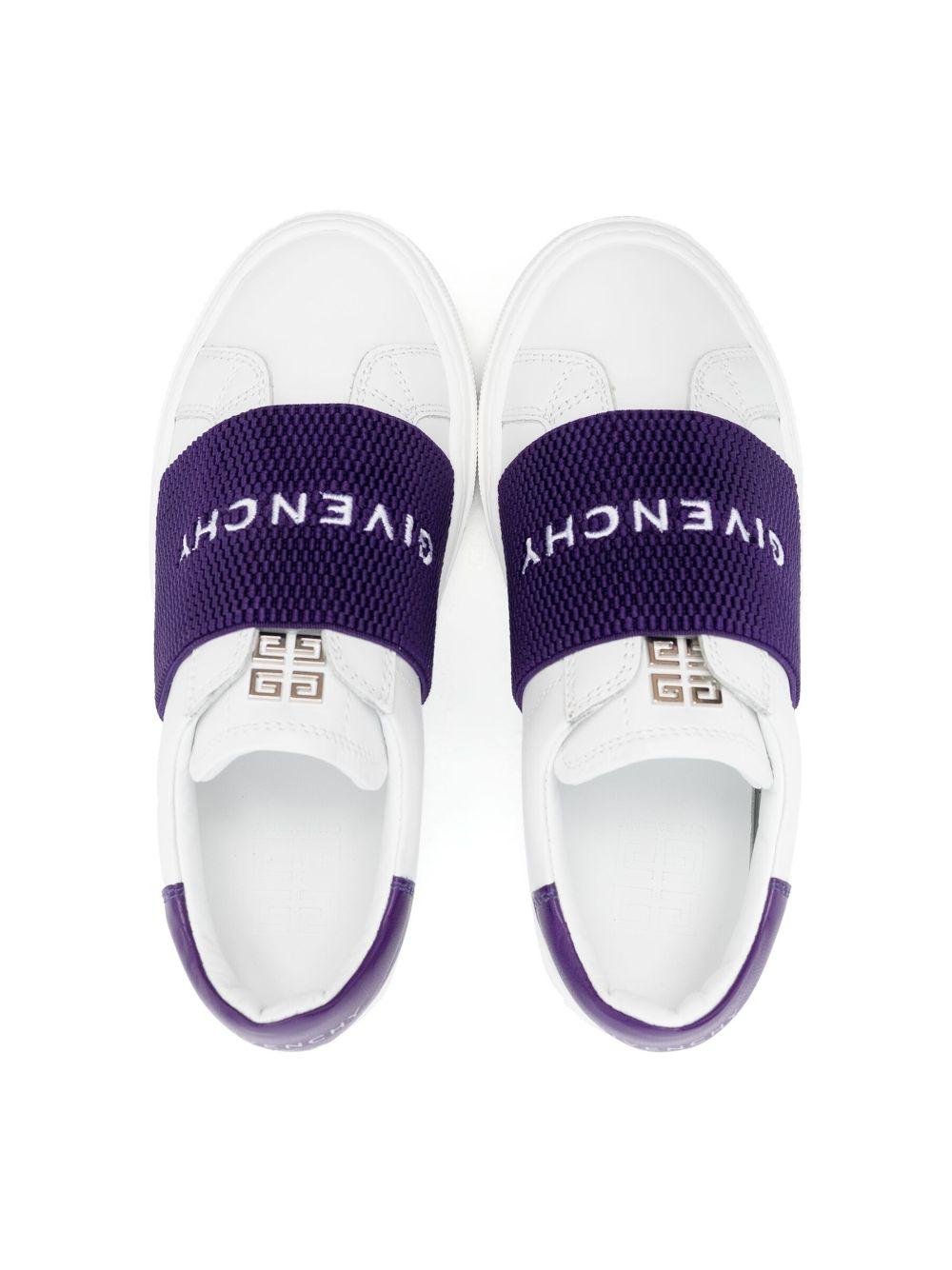 Sneakers bianche con fascia viola con logo<BR/> H19078 91C Givenchy Kids 