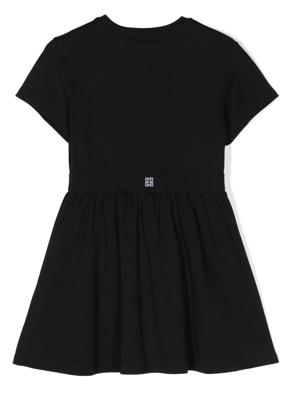 Abito nero bambina con logo bianco stampato in vita