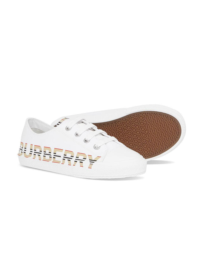Sneakers bianche con inserti check e logo