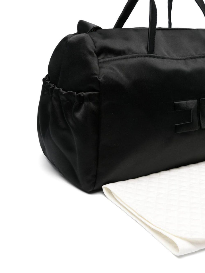 Borsa nera neonata